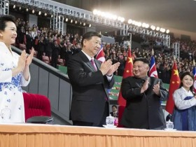 震撼人心的一场晚会——战无不胜的社会主义!