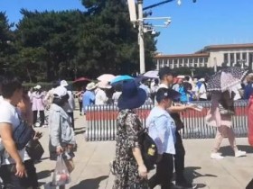 气温38度,八万人去瞻仰毛主席!