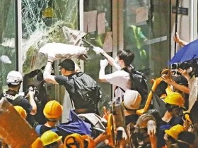 港独学生内地被打视频可见香港港独有多严重!