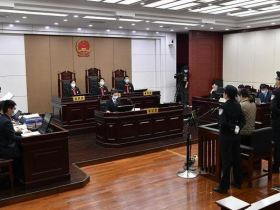 劳荣枝曾2次流产还遭强暴法庭上捂脸哭泣:你会原谅她吗!