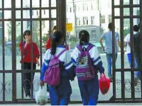 警方回应初中女生弑母藏尸作案细节瞬间流出让人心寒!