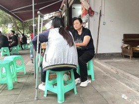 校方回应女生遭学姐体罚致残:花季年华的她竟长得这么俊可惜了!