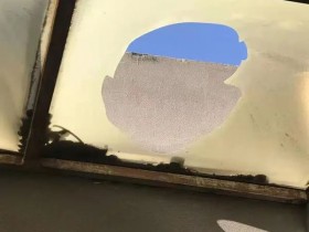 男童不慎踩破楼顶采光板坠亡这些官员要担责吗!