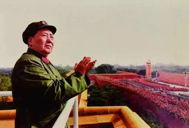 八卦娱乐充斥的今天，青年为什么要纪念毛泽东?