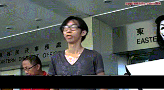 港独学生内地被打视频可见香港港独有多严重！