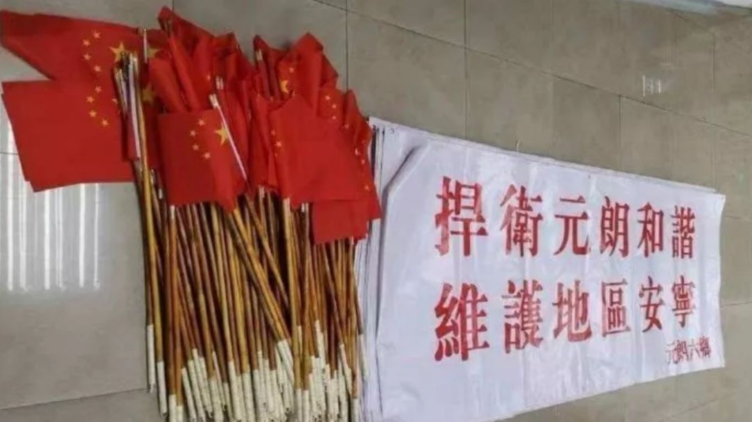 香港有多少人支持港独看他们当街被揍就知情况不妙！