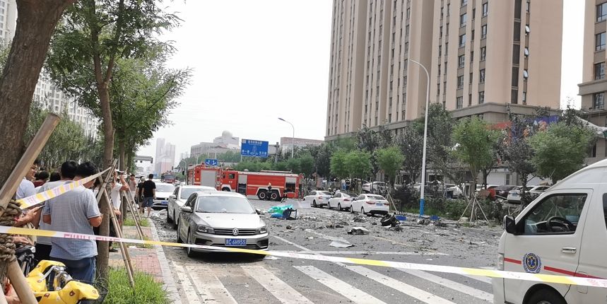 秦皇岛一商铺爆炸原因直击视频图片流出一排私家车躺枪！