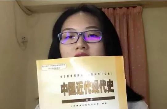 澳门新特首是谁？他叫贺一诚强调学校教材接轨内地！澳独没土壤！