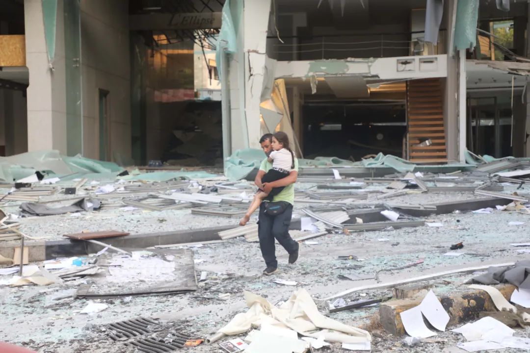 黎巴嫩总理证实2700吨硝酸铵爆炸致70余人死亡当地华人遭遇危殆时刻