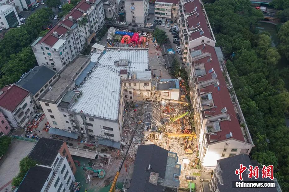 苏州坍塌酒店墙体3年前已现裂缝失职官员面临问责！