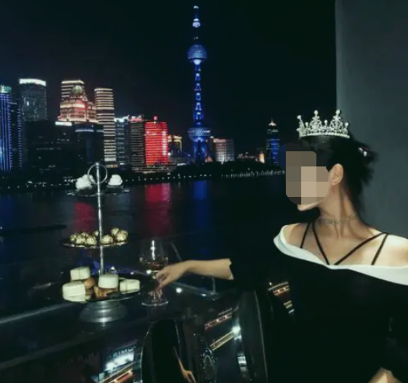 上海名媛性交易曝光：32人交叉感染，细节刺激毁三观…